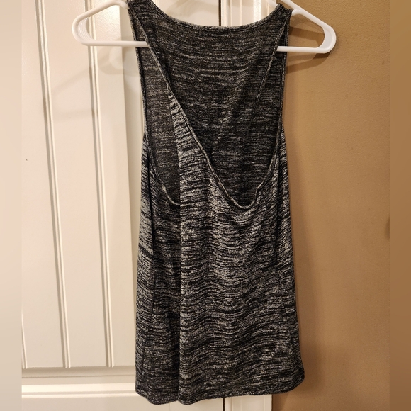 Rag and Bone Twist Back Tank - Size XS. - Picture 5 of 9